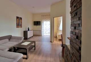 Апартаменты Apartamenty Eden Устшики-Дольне Апартаменты с балконом-9